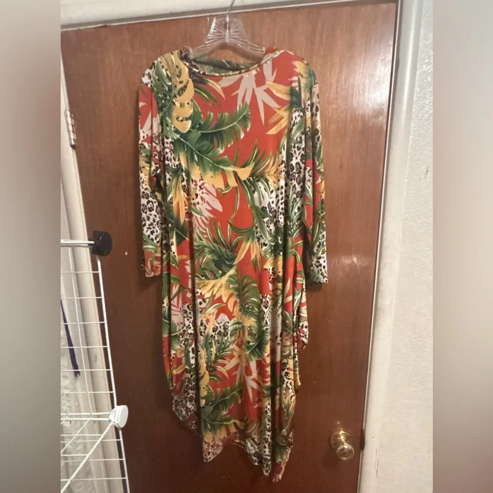 Tropical Print Maxi Dress - Picture 3 of 16